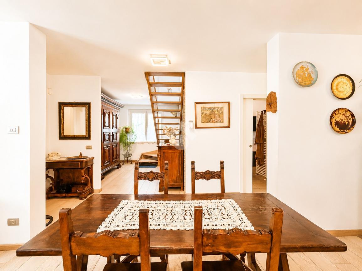 Villa in Via al Cantiere 7, Dervio