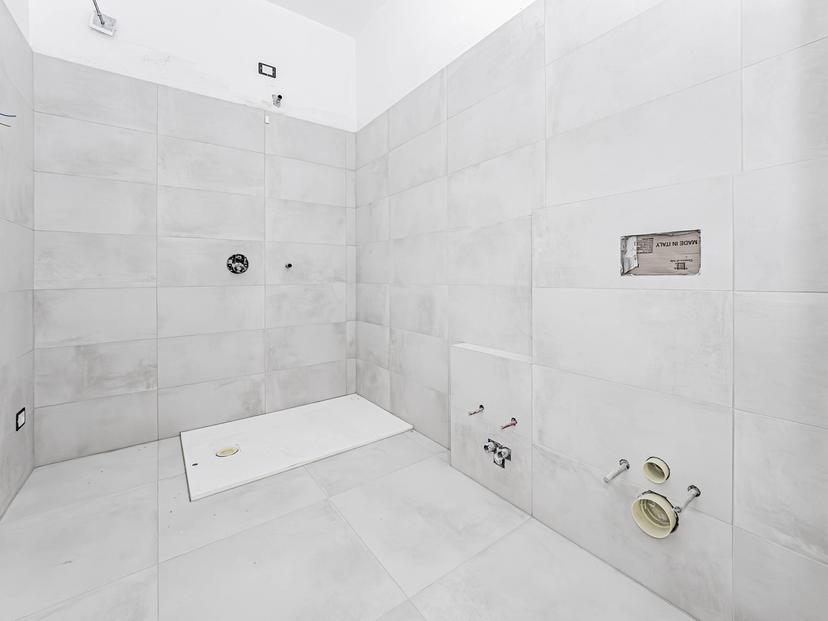 Trilocale in Via Antonio Ghislanzoni 10, Lecco — foto 2 di 5