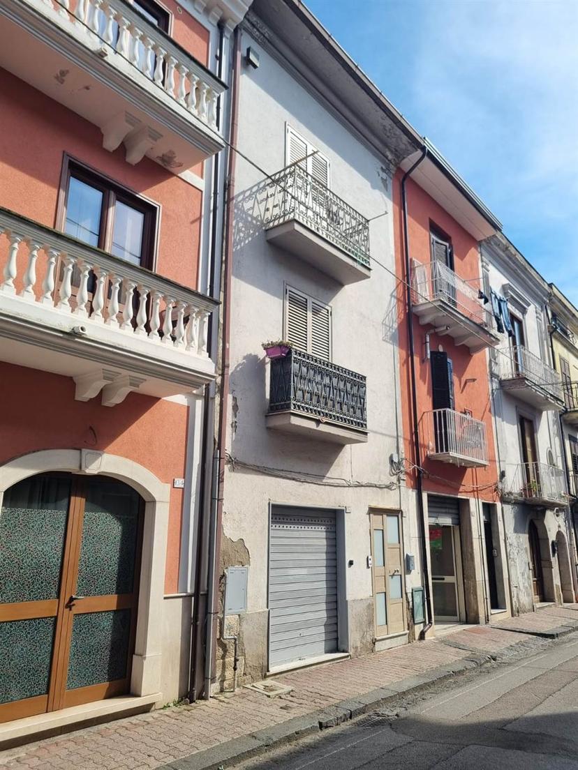 Casa indipendente in Via Cosimo Petrillo, Prata di Principato Ultra — foto 2 di 5
