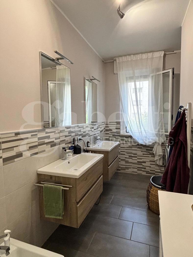 Trilocale in Viale Lazio 32, Rozzano — foto 4 di 5