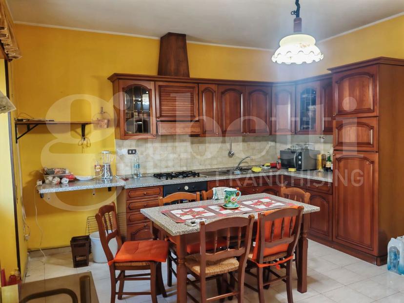 Trilocale in Via Filignano 32, Pozzilli — foto 3 di 5