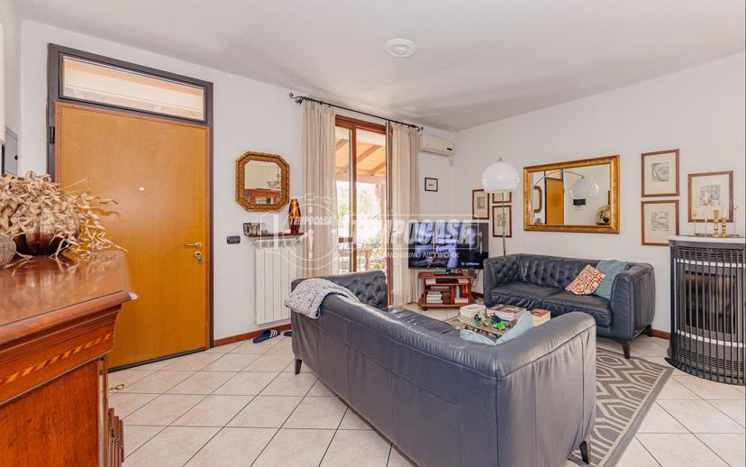 Villa a schiera in Via Colli 35, Parona — foto 4 di 5