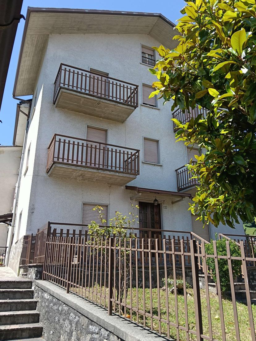 Porzione di casa, Rota d'Imagna — foto 2 di 5