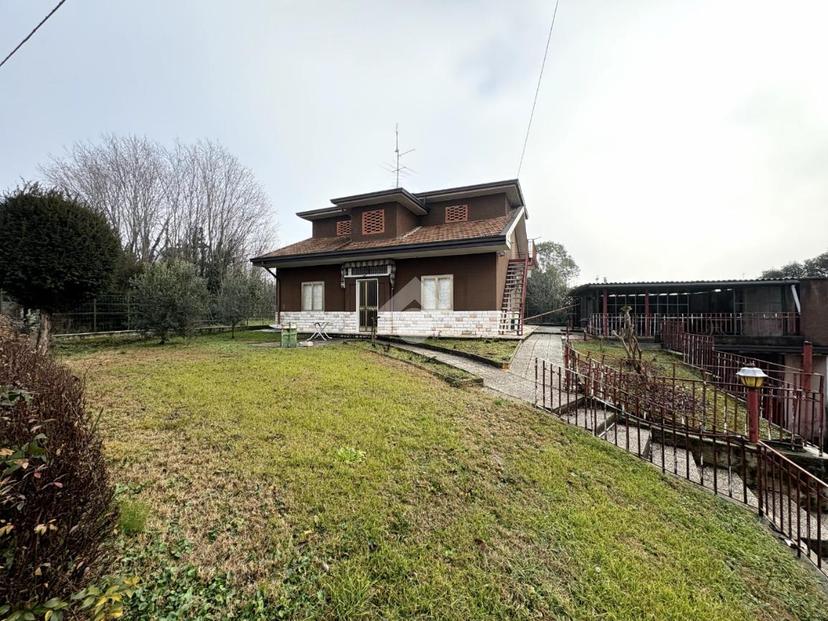 Villa in Via Marconi 38, Bedizzole — foto 2 di 5