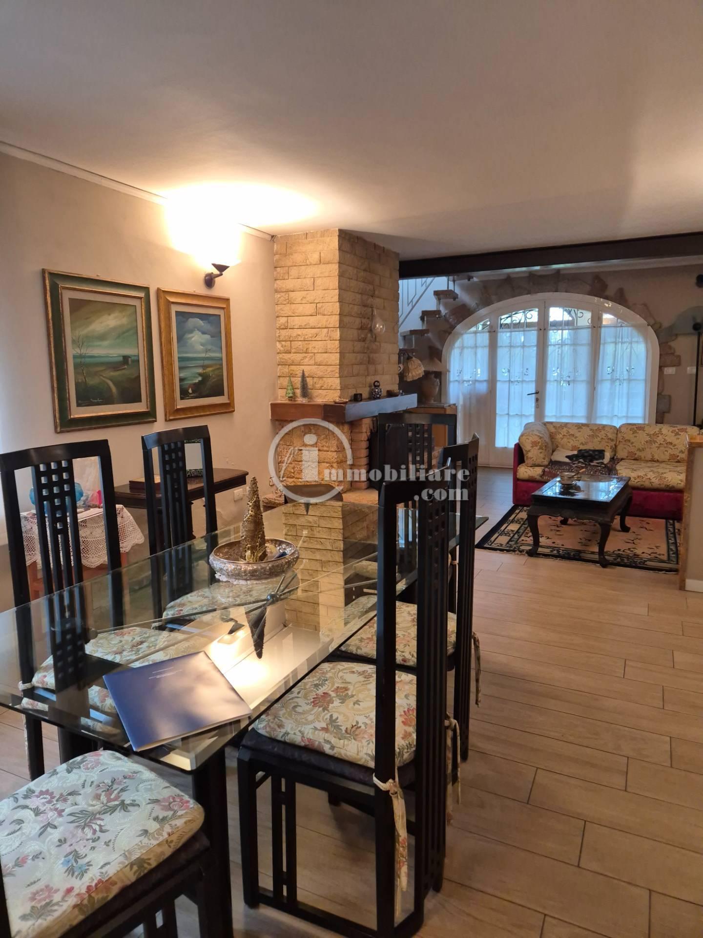 Villa in Via Montavoletta 59, Bardolino