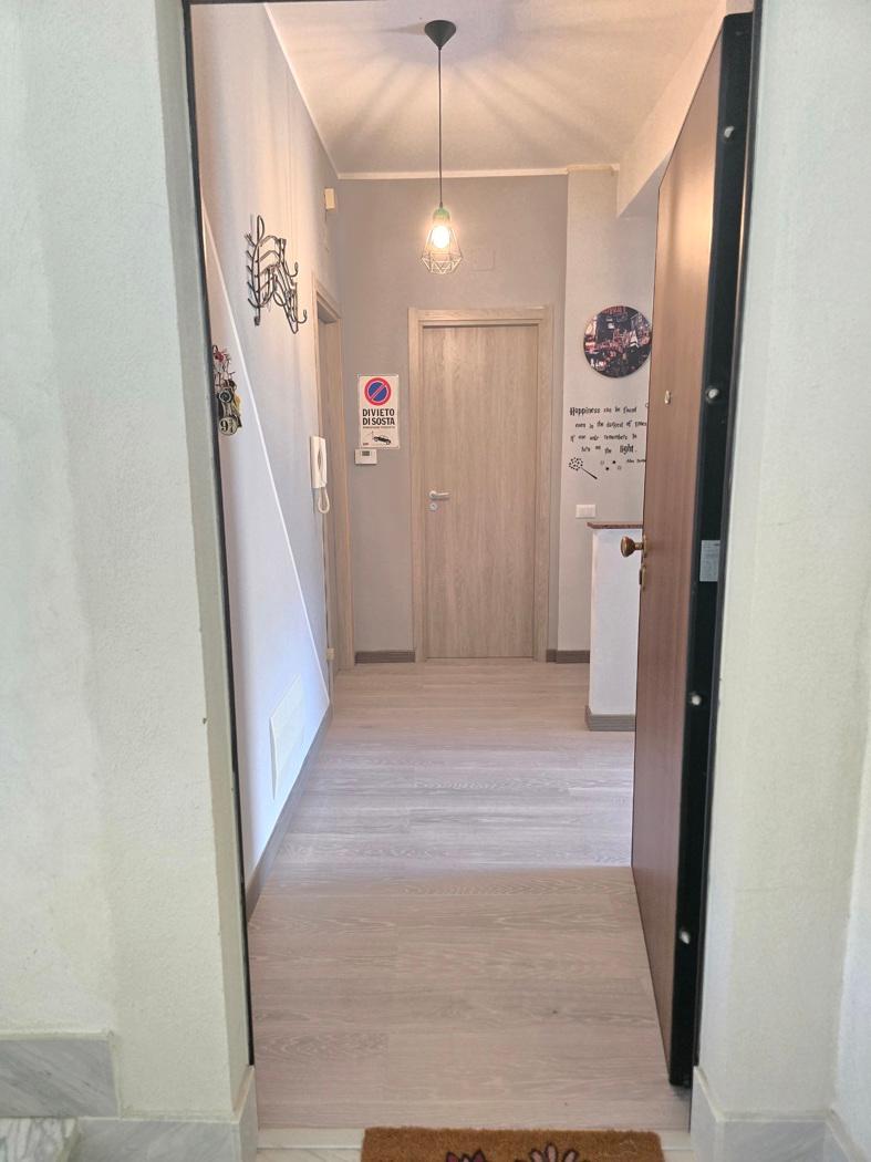 Appartamento in Località Donnantona 11, Borgia — foto 3 di 5