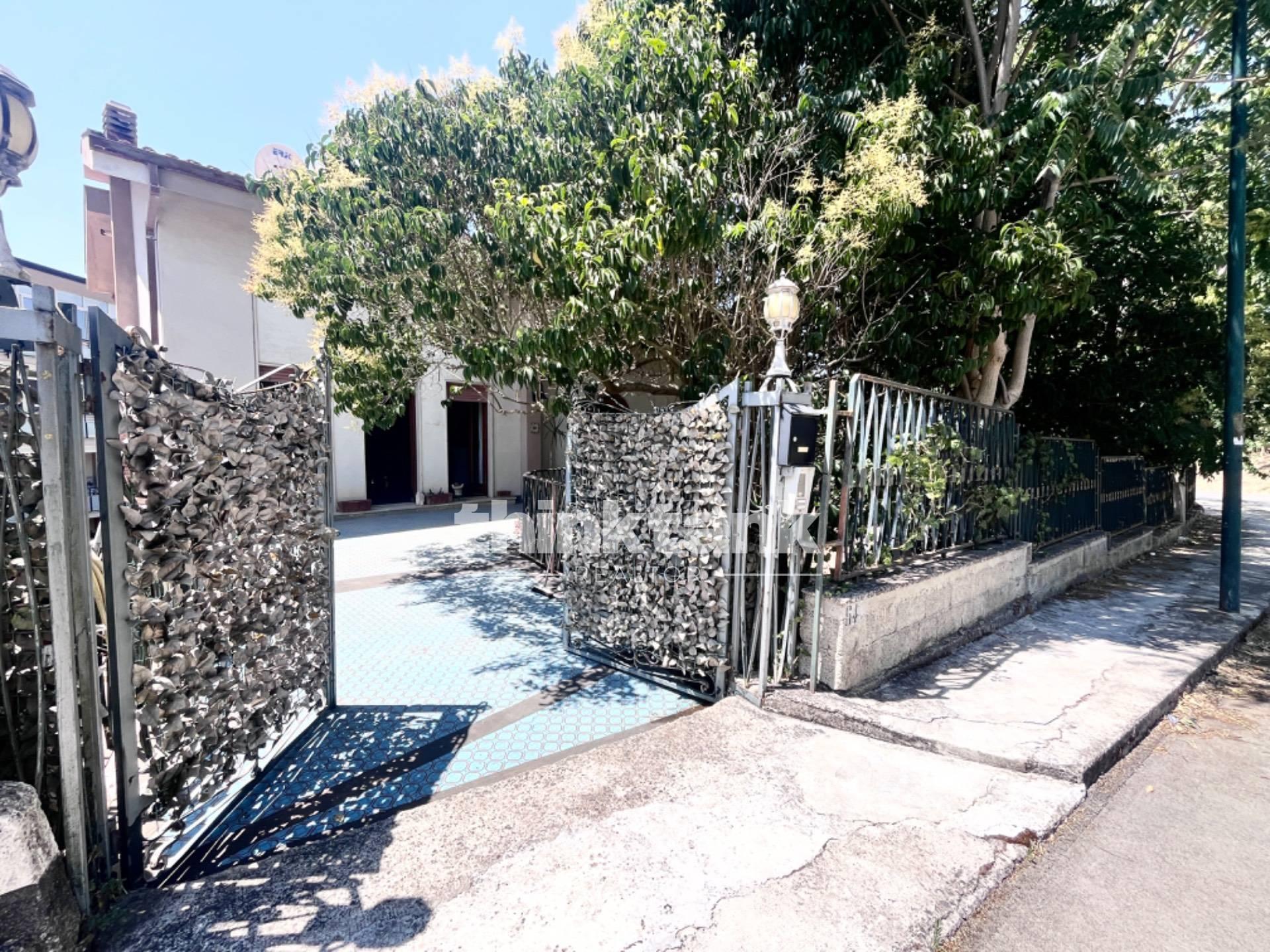 Villa in Via Vittorio Emanuele III, Lercara Friddi