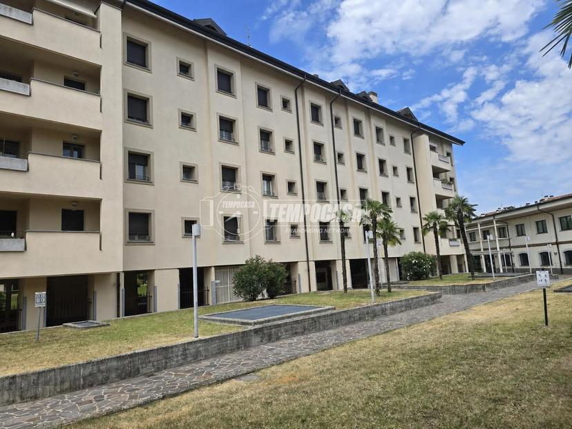 Trilocale in Via Luigi Calori, Locate di Triulzi — foto 2 di 5