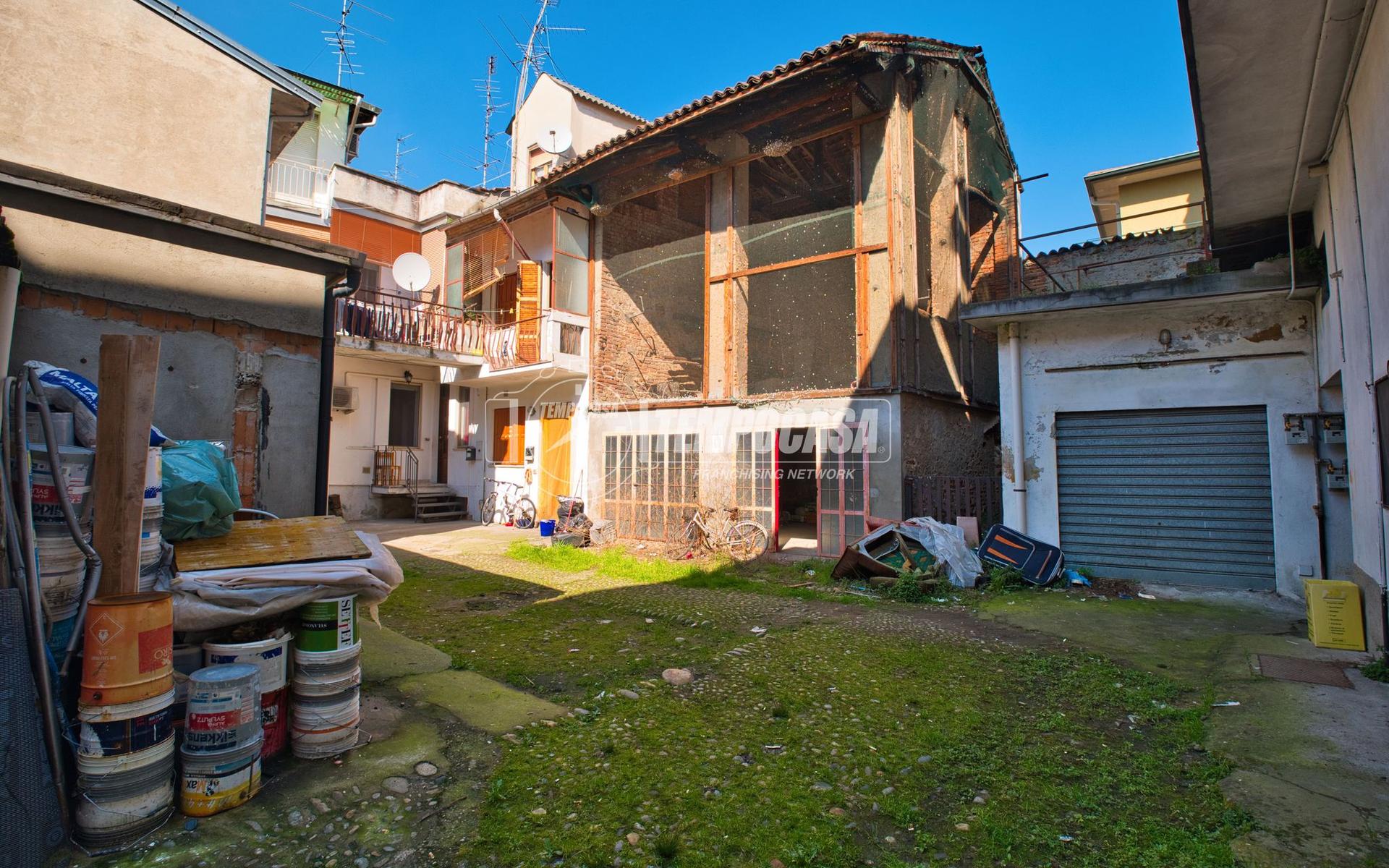 Rustico, Trecate