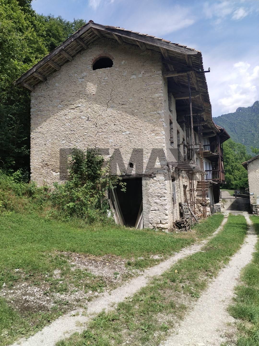 Appartamento in Via Montagne 10, Cesiomaggiore