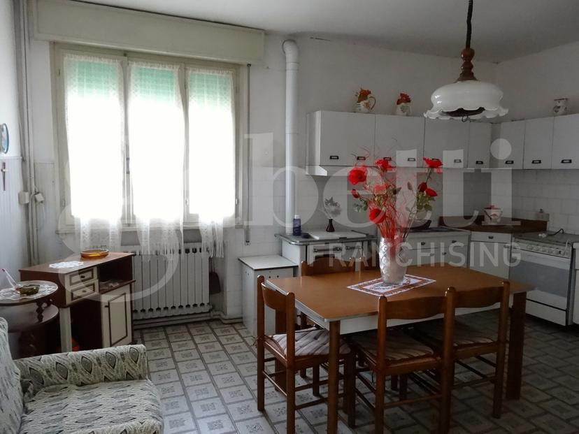 Villa bifamiliare in Via Lovara  37, Codigoro — foto 2 di 5