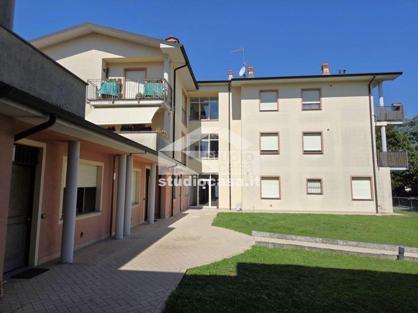 Bilocale in Via Renzo Botti, Cremona