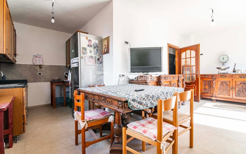 Villa in Via Monte Zuccolo 7/C, Appiano Gentile — foto 4 di 5