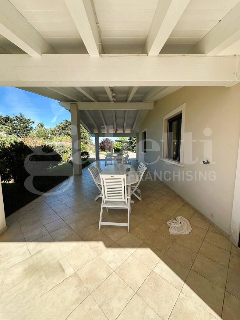 Villa in Zona Via Castel del Monte, Corato — foto 5 di 5