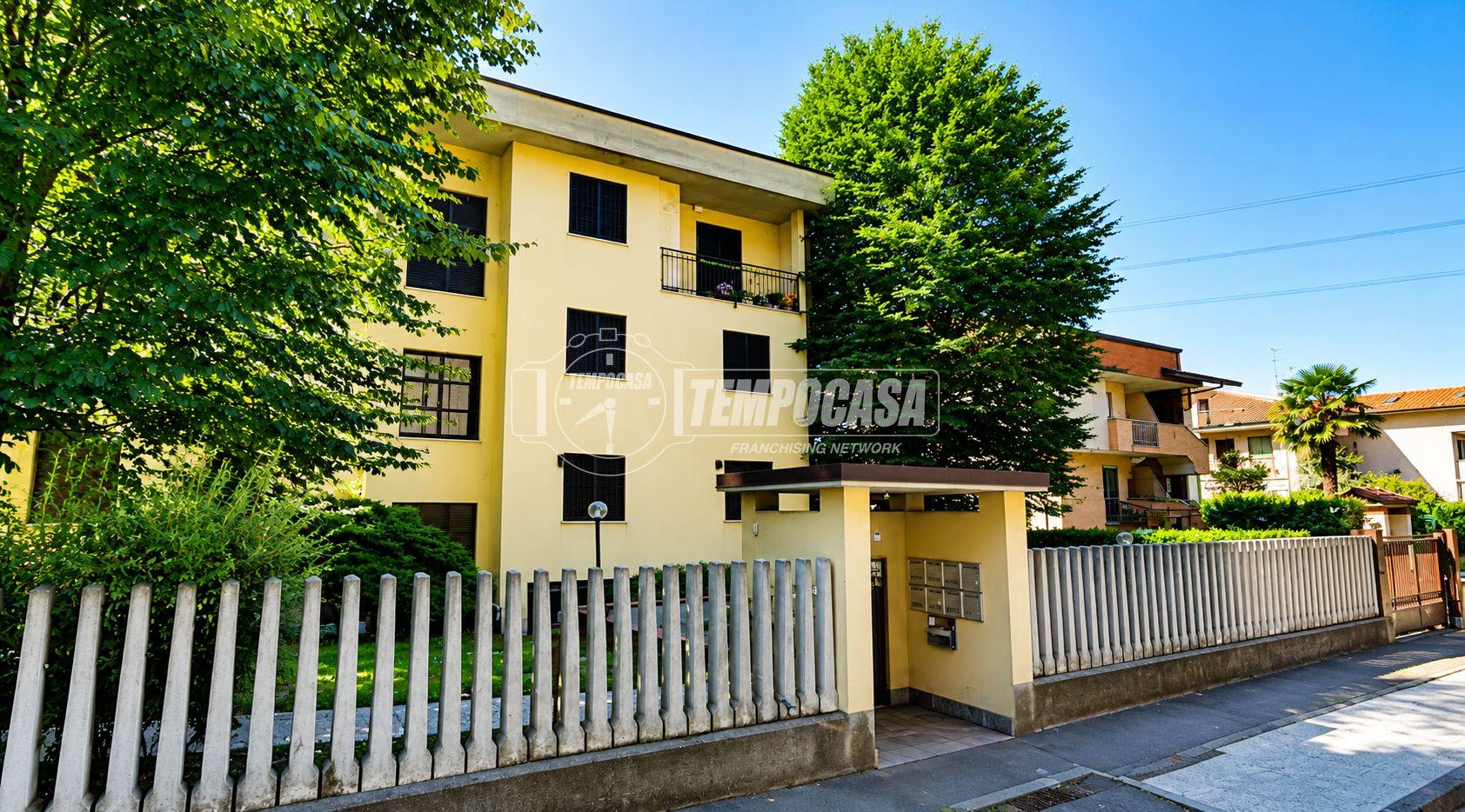 Trilocale in Via Martin Luther King 5, Muggiò