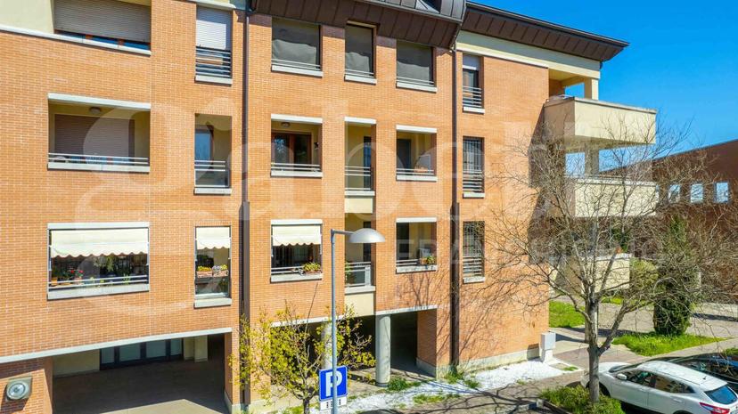 Trilocale in Via delle Officine 23, Zola Predosa — foto 3 di 5