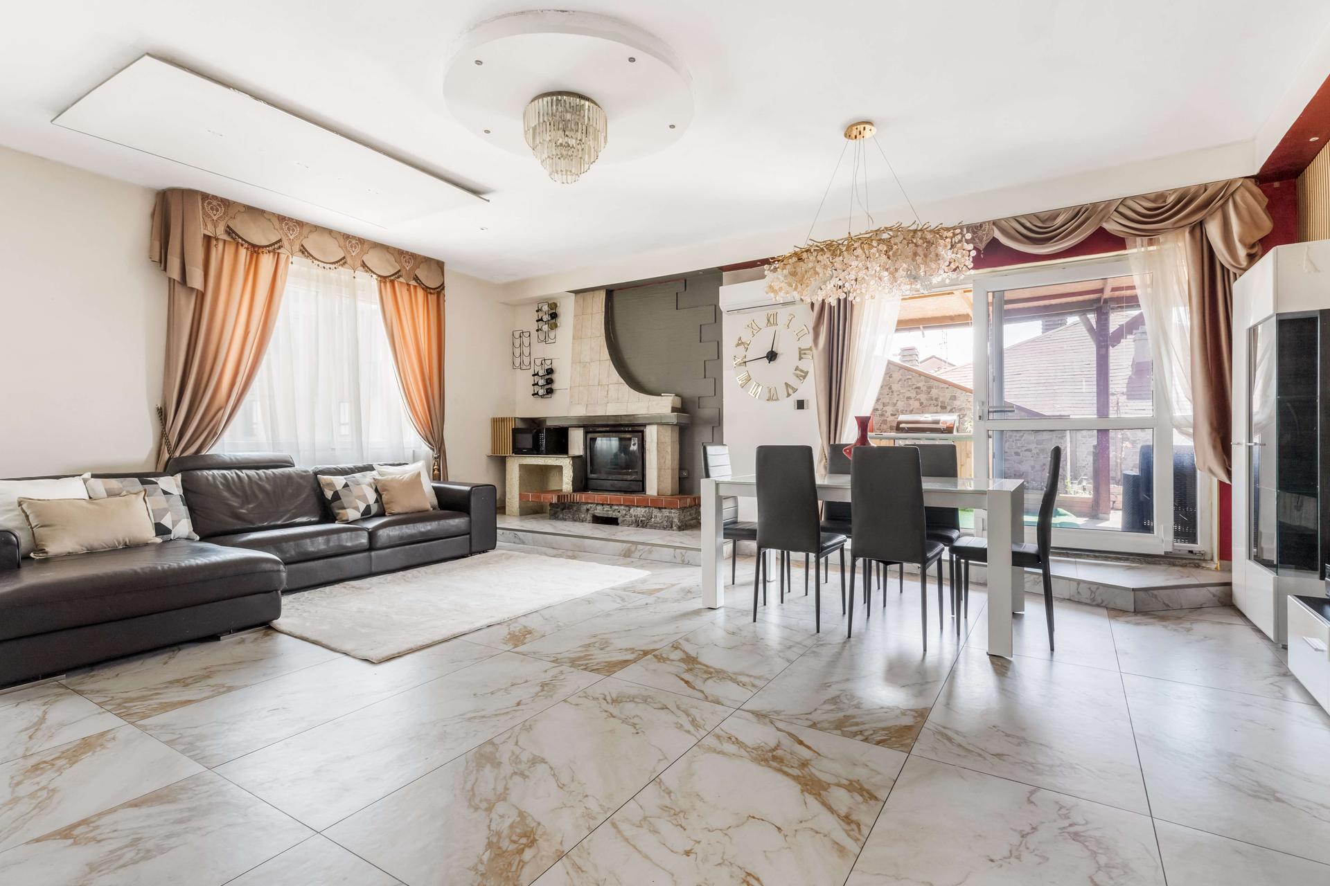 Appartamento in Via G. Marconi 24, Arosio