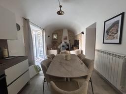 Casa indipendente in Via Napoli 139, San Donato Val di Comino