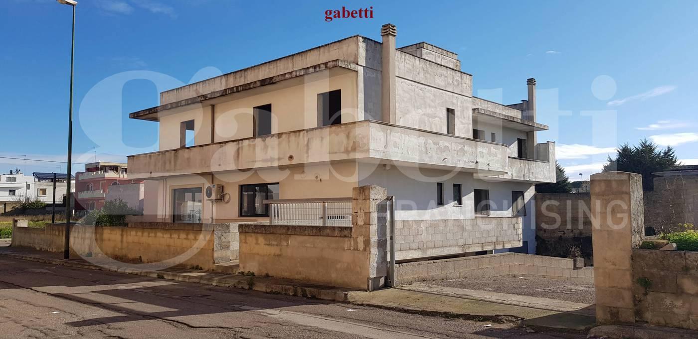 Appartamento in Via Giolitti, Tricase