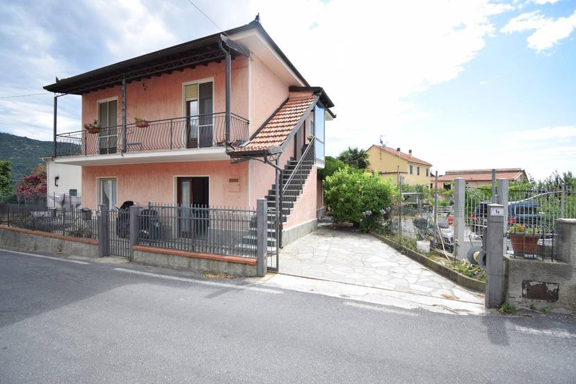 Trilocale in Via Grillarine 1, Diano Arentino — foto 4 di 5