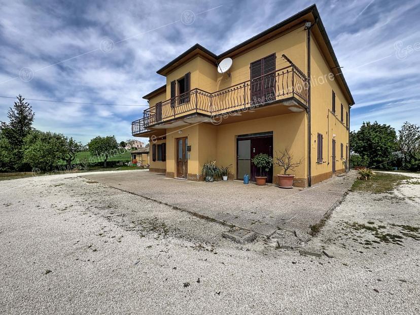 Villa in Contrada Addolorata 42, Recanati — foto 3 di 5