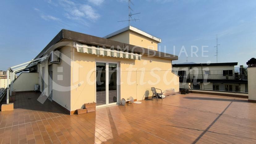 Attico in Via Maragliano, Firenze — foto 2 di 5