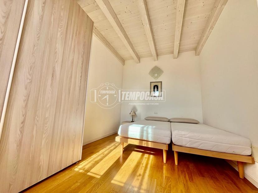 Casa indipendente in Via Monte Baldo, Peschiera del Garda — foto 5 di 5