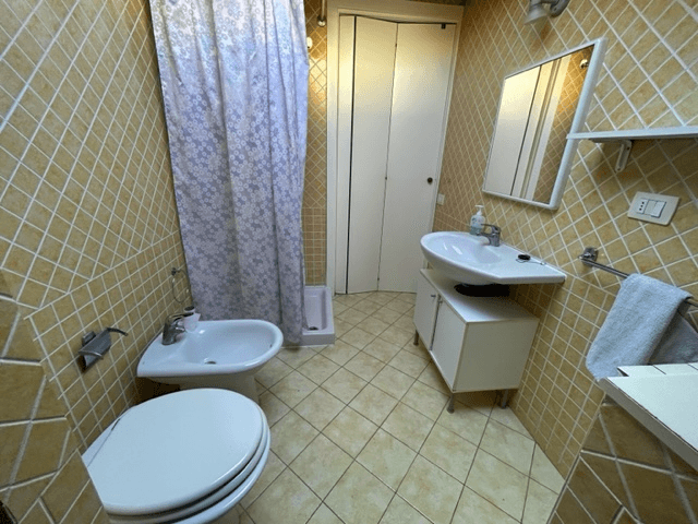 Mansarda in Via Nino Bixio, Falconara Marittima — foto 4 di 5