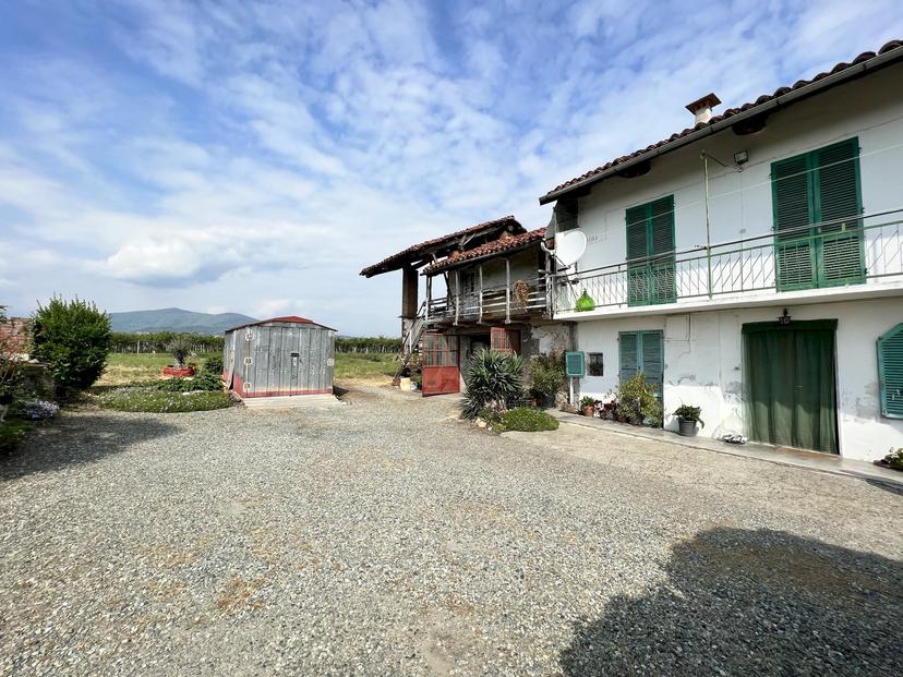 Casa indipendente in Via Pomarolo 107, Verzuolo — foto 2 di 5