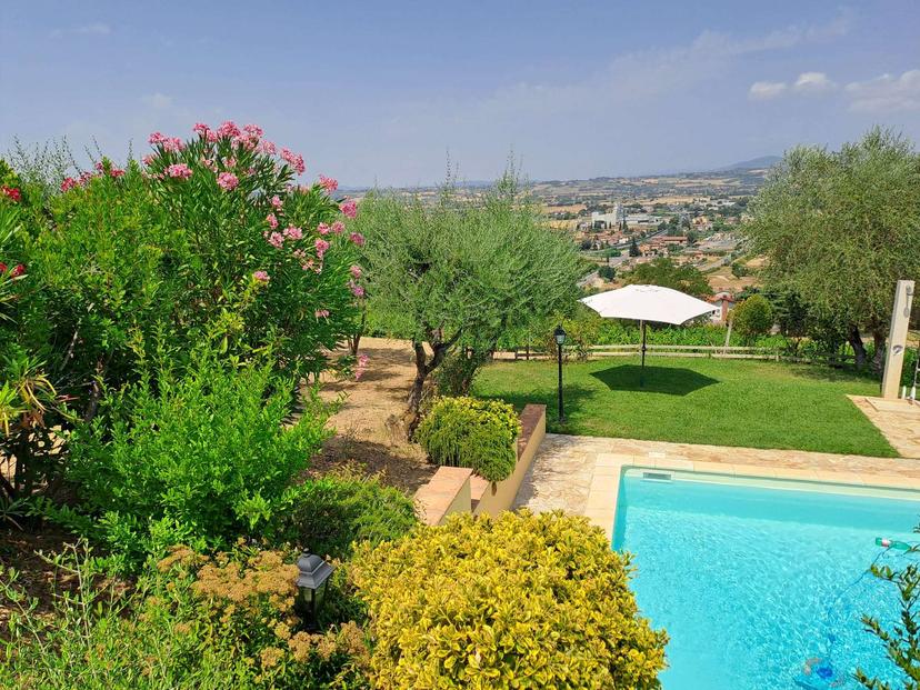 Villa bifamiliare, Torgiano — foto 3 di 5