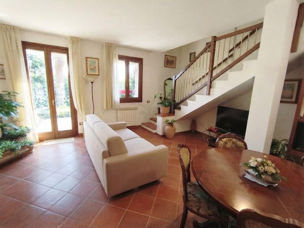 Casa indipendente in Boscochiaro - Via Chiara  Rovelli , Cavarzere