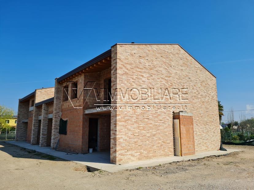 Villa a schiera in Via Sabbionara, Ospedaletto Euganeo — foto 3 di 5