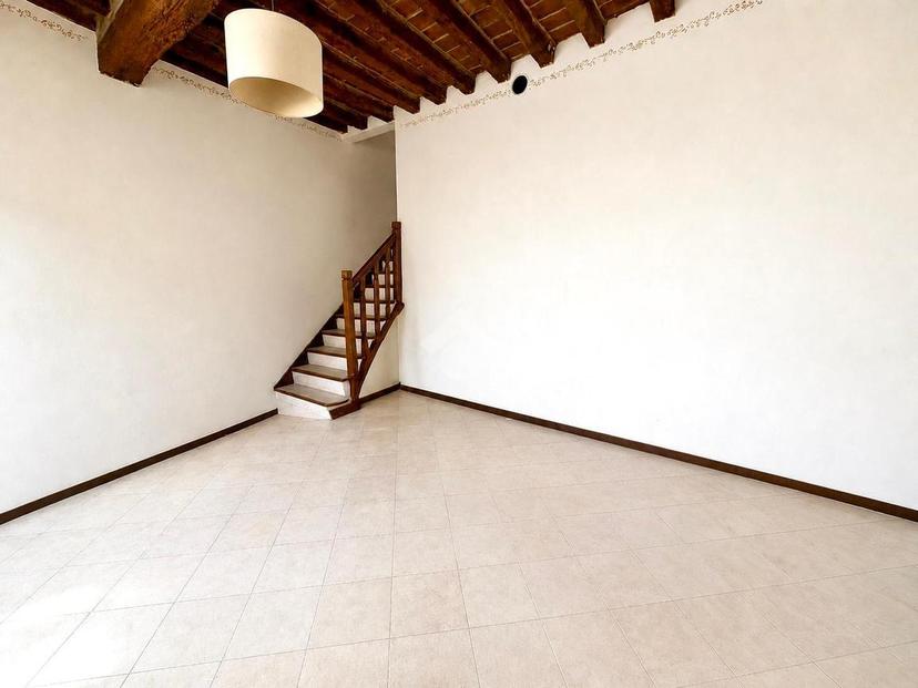 Casa indipendente in Strada Comunale del Bosco, Fiorenzuola d'Arda — foto 2 di 5