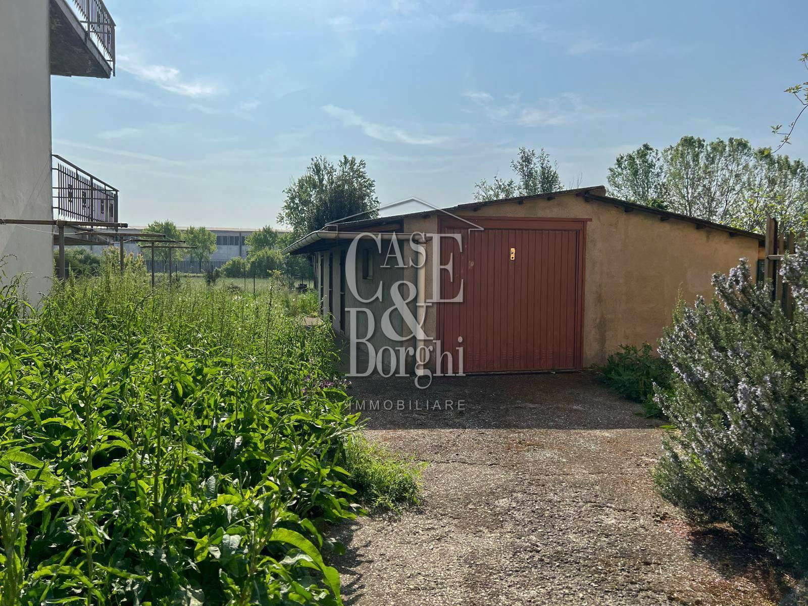 Casa indipendente, Bressana Bottarone