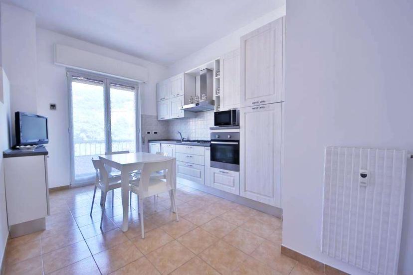 Appartamento in Via Migliarini, Arenzano — foto 4 di 5