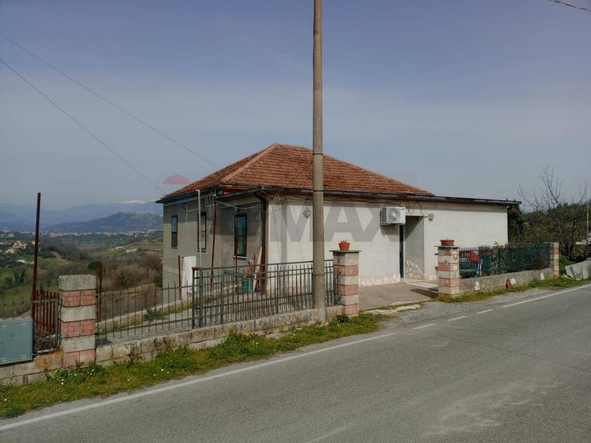 Casa indipendente in Via Carpine 63, Ripi — foto 4 di 5