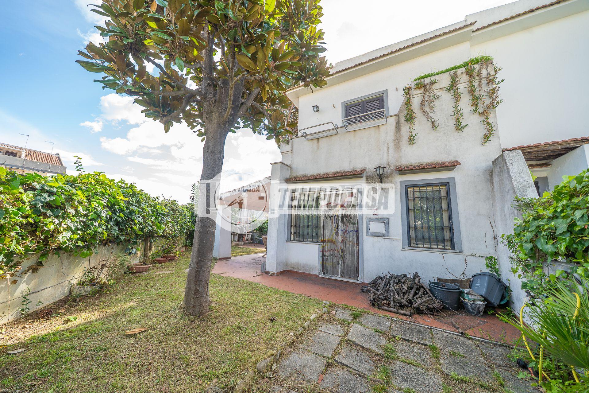 Villa a schiera in Via Ariccia, Cerveteri