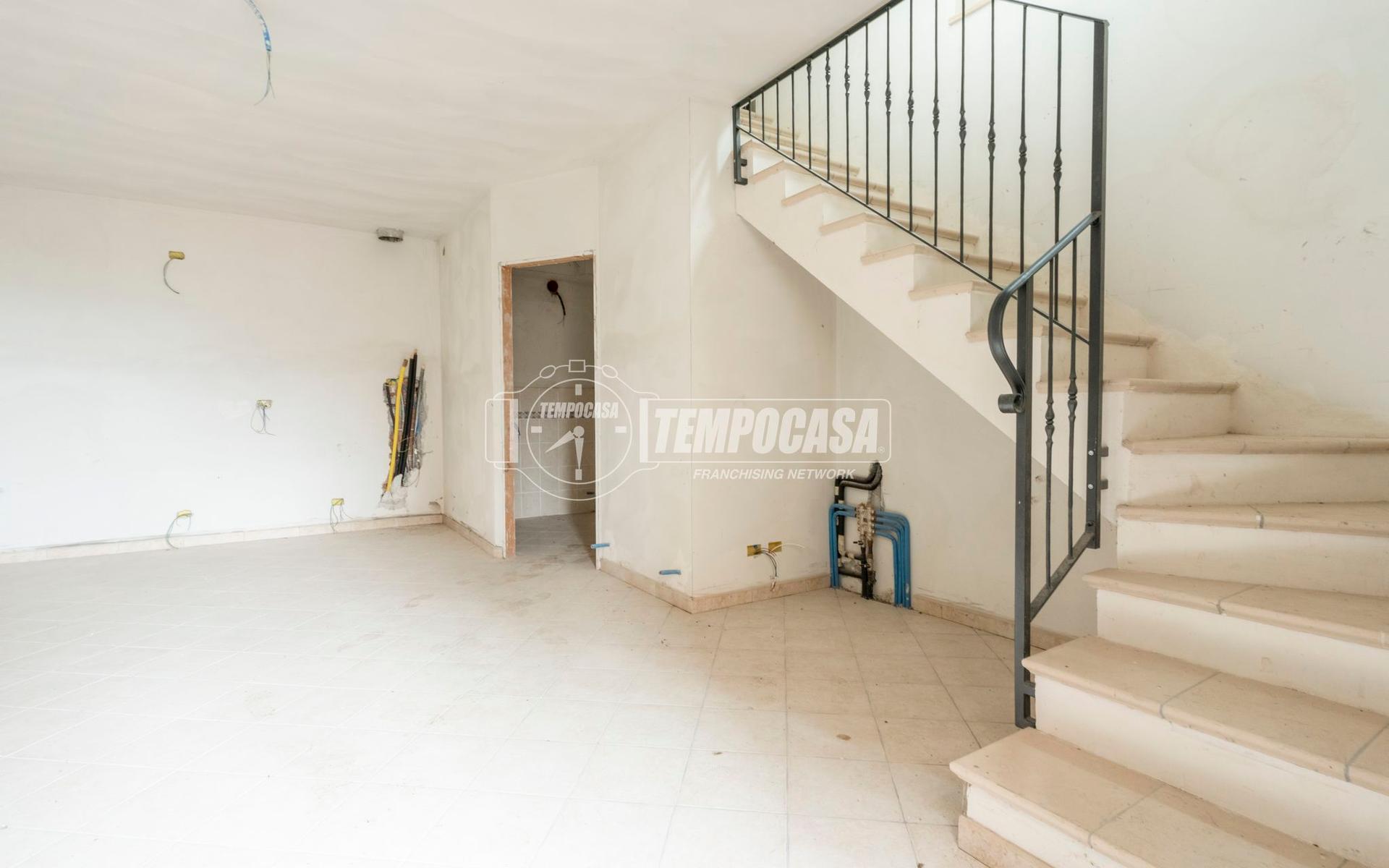 Trilocale in Località Corsciano, Corsciano, San Severino Marche