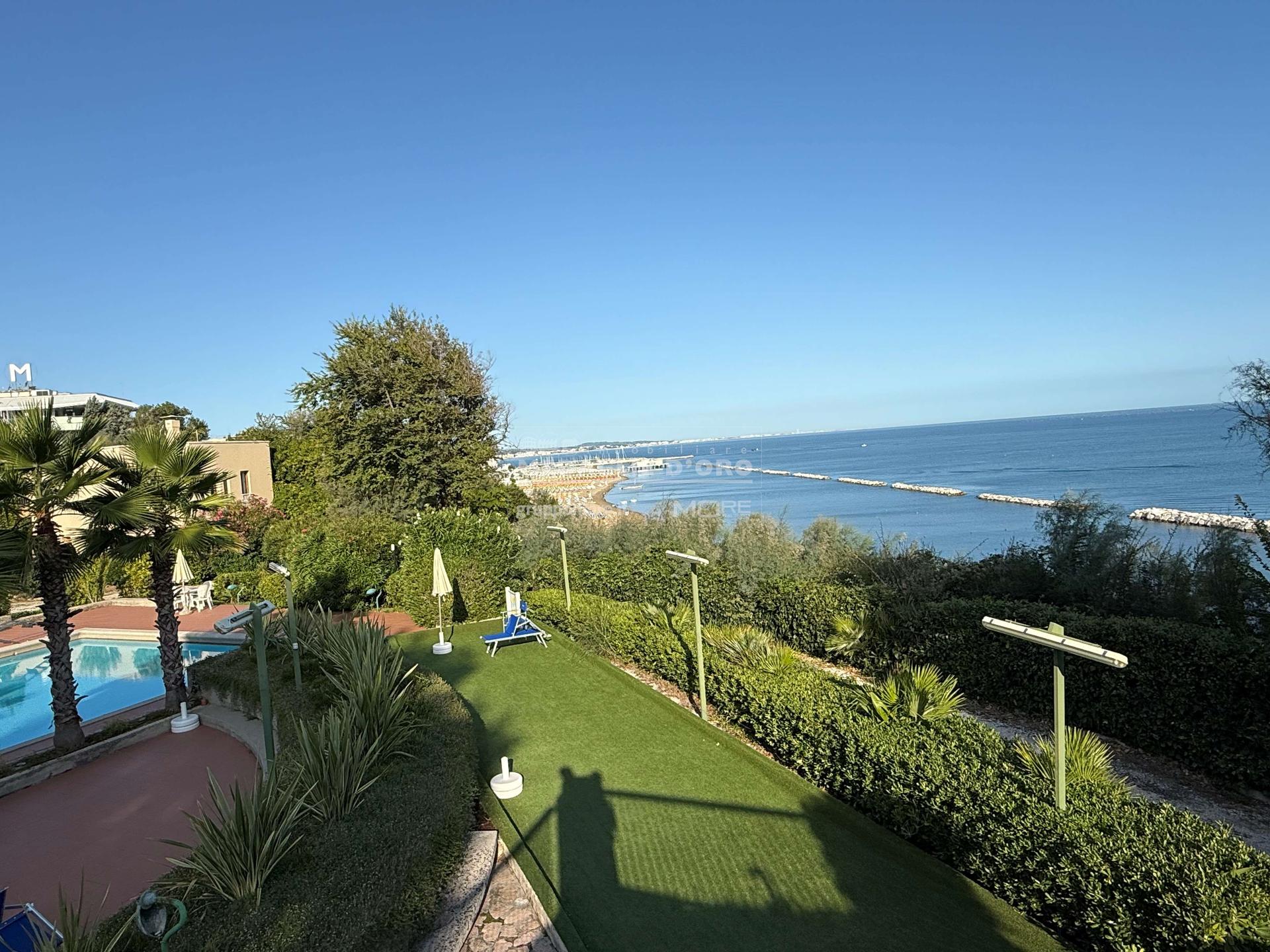 Appartamento in Ad.Ze Via Panoramica , Gabicce Mare