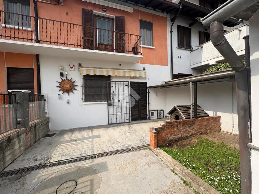 Casa indipendente in Via 24 Maggio 1, Gravellona Lomellina — foto 2 di 5