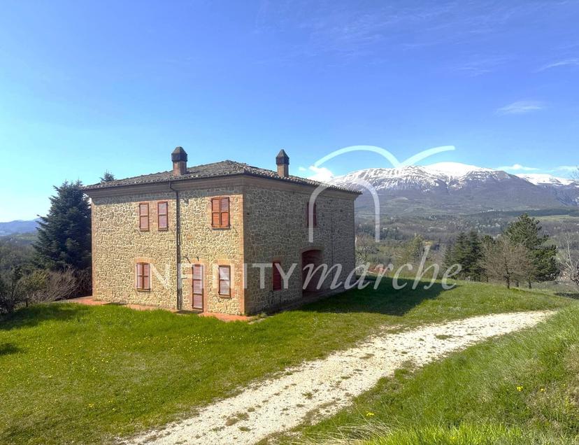 Rustico in Contrada Santa Lucia, Amandola — foto 3 di 5