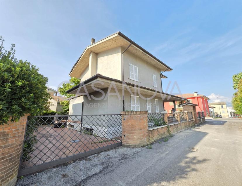 Villa, Mosciano Sant'Angelo — foto 5 di 5
