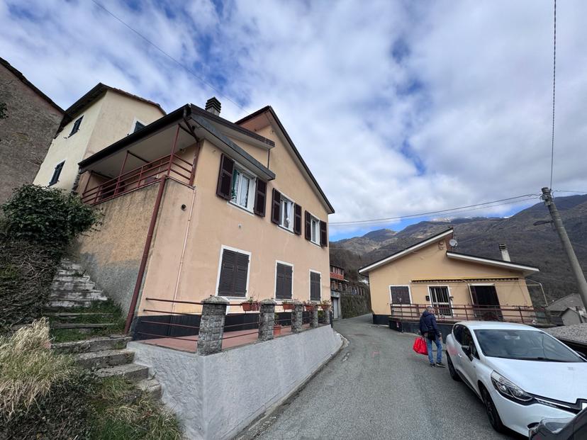 Appartamento in Via Sopralacroce  12, Borzonasca — foto 2 di 5