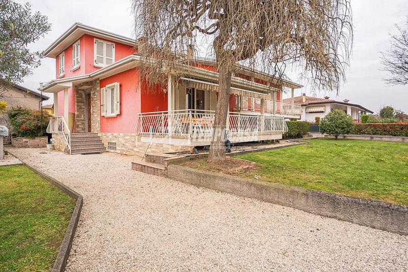 Villa in Via Bassa 7, Montichiari — foto 3 di 5