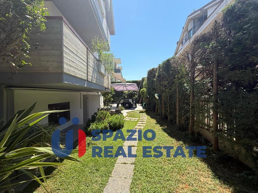Villa in Via Santa Teresa d'Avila, Montesilvano — foto 3 di 5