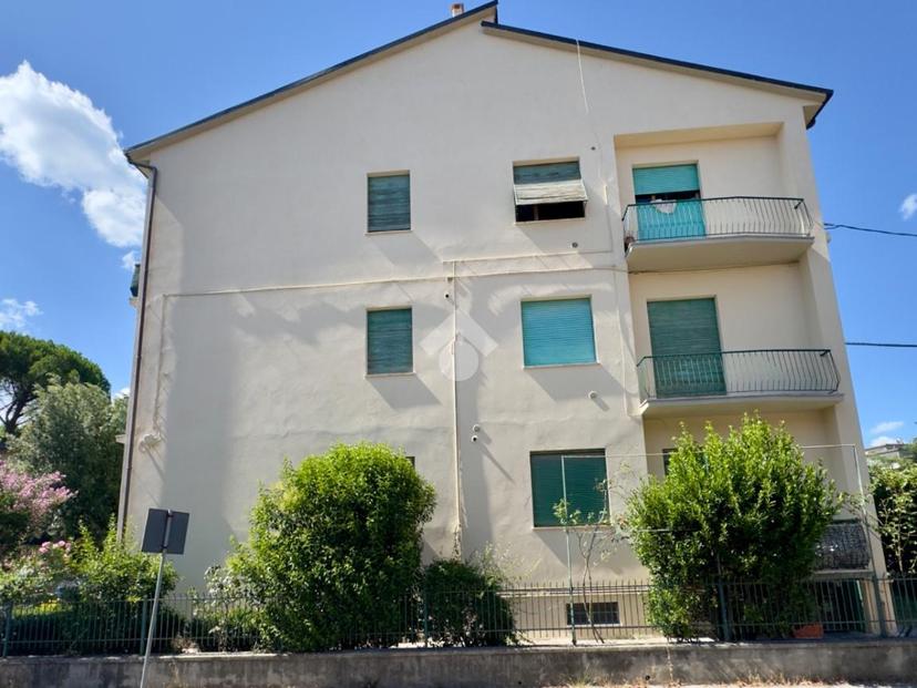Trilocale in Via Scipione Lapi 10, Città di Castello