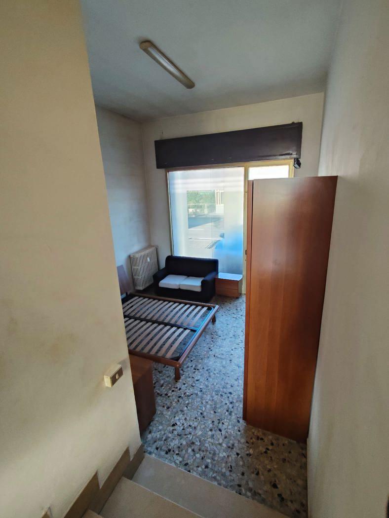 Bilocale in Via Lelio Basso 32, Mede — foto 2 di 5