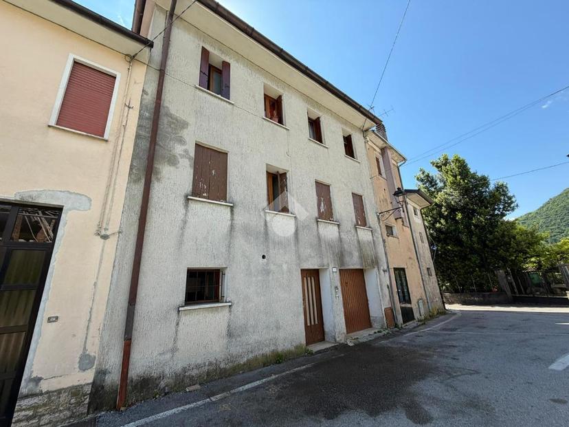Casa indipendente in Via Lizzor 4, Valdobbiadene — foto 2 di 5
