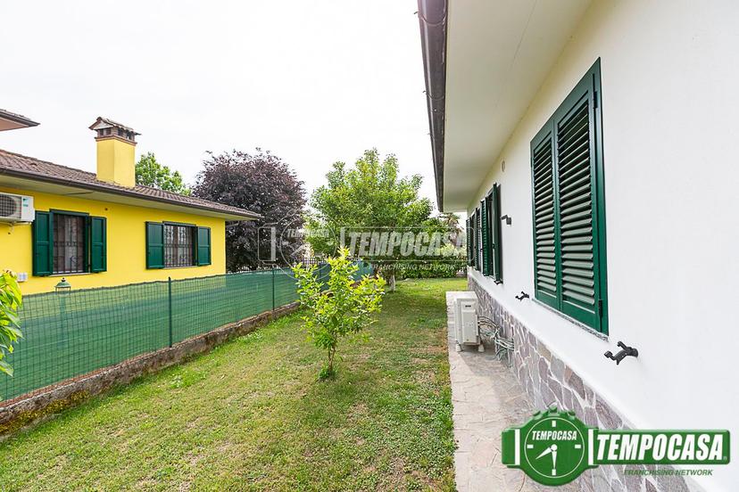 Villa in Via Luigi Einaudi, Palazzo Pignano — foto 5 di 5