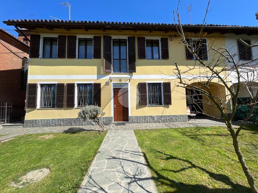 Casa indipendente in Frazione Revignano 176, Asti — foto 2 di 5